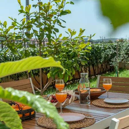 Flora Apartment Trogir