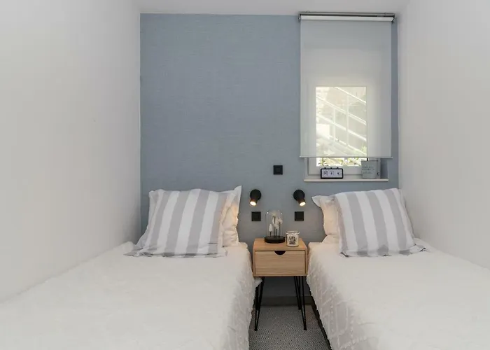 Flora Apartman